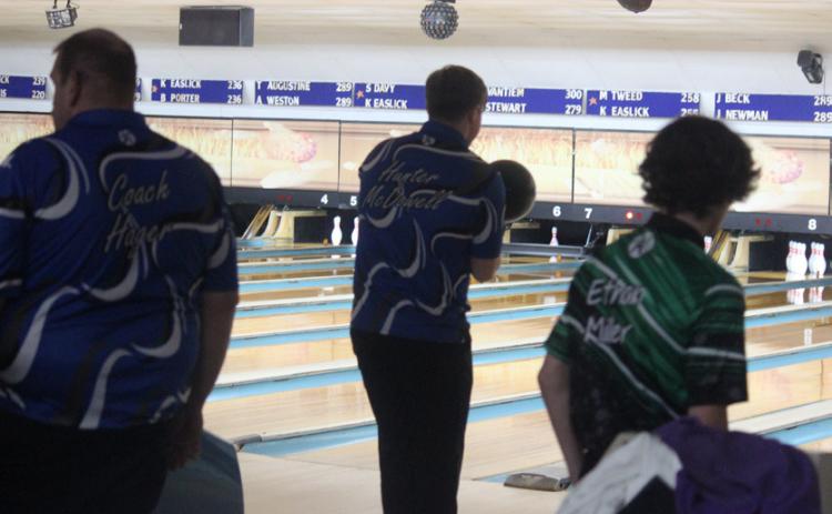 Gladwin boys bowling remains undefeated in conference, girls drop to third place