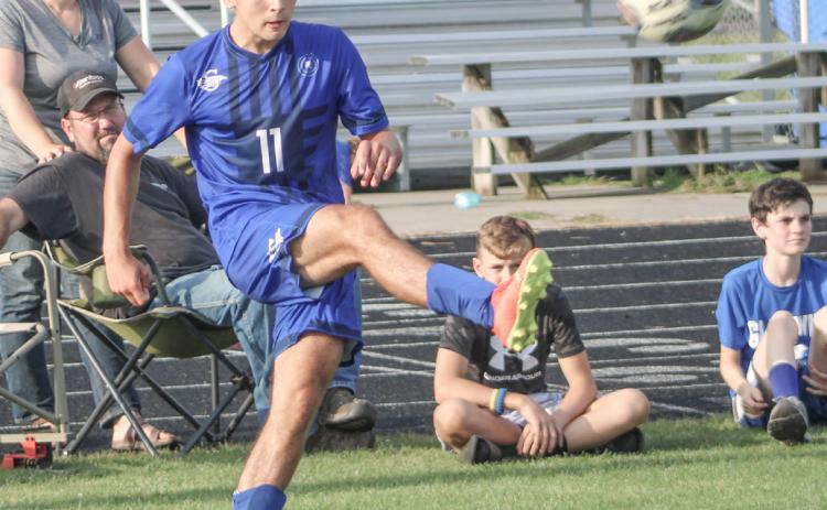 Late goal lifts Gladwin soccer team to 1-0 win