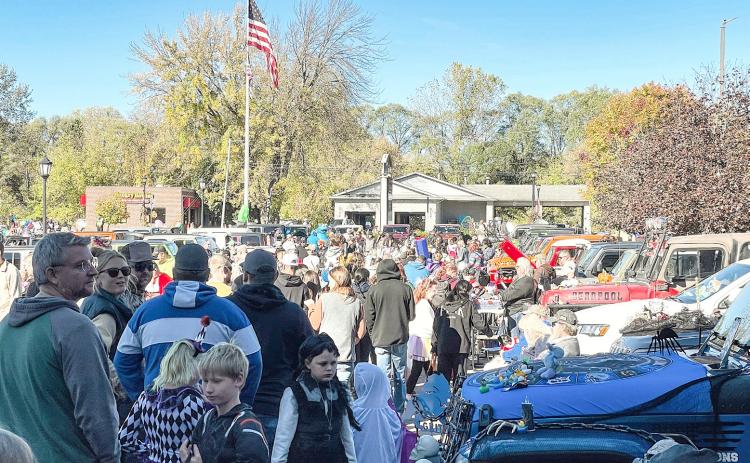 This past weekend hundreds of Jeeps descended upon the City of Gladwin for the 12th Annual Jeep Creep. Drivers, passengers, and spectators enjoyed two spectacular days filled with live music, challenge courses, vendors, food, trunk or treat, and the Jeep parade. This year was definitely one for the record books with full parking lots at Riverwalk Place and Gladwin City Park and 2027 will have some big shoes to fill!