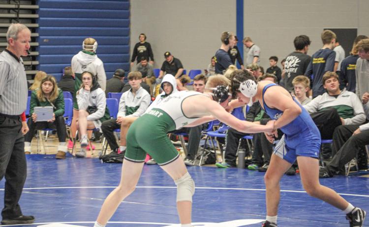 Traedence Moore had a 4-1 record Saturday to help Gladwin win the championship at the Grayling Team Tournament.
