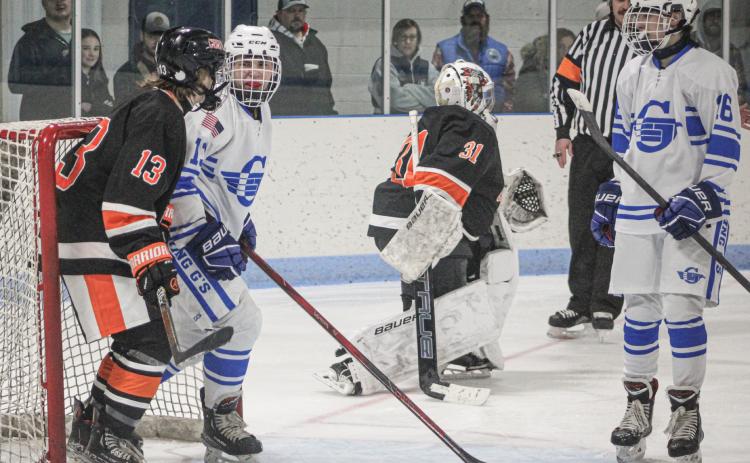 The puck stayed out, but two players wound up in the net for a chat during the Gladwin hockey team’s, uh, eventful 9-5 victory over visiting Cheboygan Friday night.