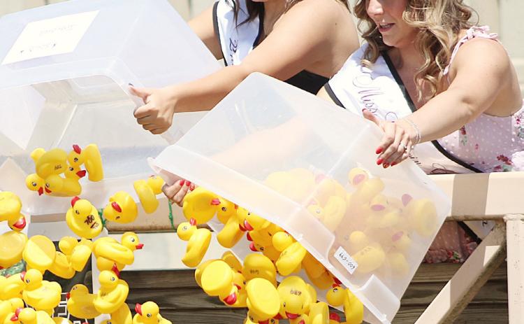 HOSPICE DUCK RACE A BIG SUCCESS