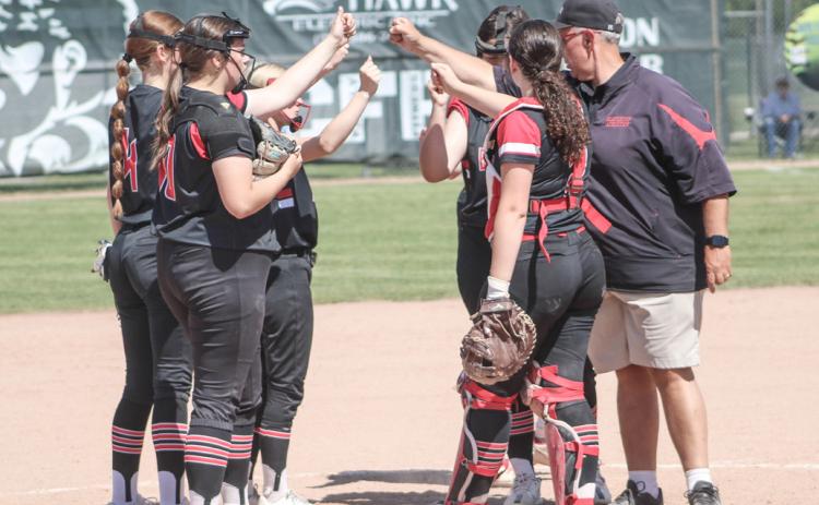 Farwell’s first dooms Beaverton in softball semifinals