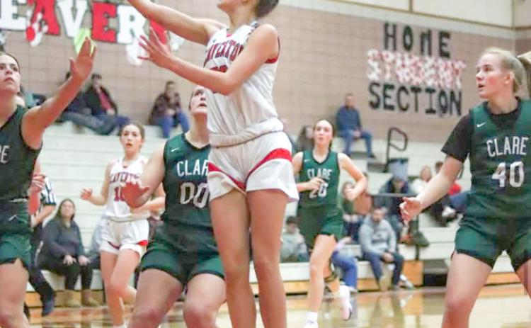 Beaverton’s Myah Hubble flips one up and in during a recent game. The Beavers will host a district tournament next week.