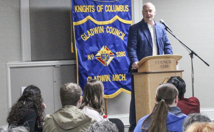 Congressman Moolenaar gives update at second legislative breakfast